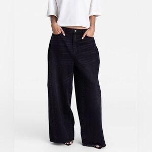 🌸NWT KBB BLACK WIDE LEG CINCHED WAIST BLACL JEANS SIZE 2🌸